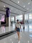 여름빛이 등을 밀어준다…한그루, 청량 일상→도심 속 산뜻한 변신