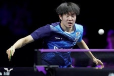 첫 게임 역전 허용…오준성, WTT 요코하마 16강서 세계 2위 왕추친에 0-3 패배