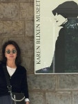Karen Blixen의 기운에 기대어…김미숙, 여름 여행지→갤러리 감성