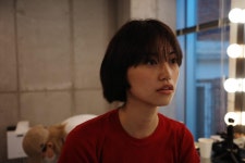 순간의 시선 머문다…김도연, 단발 헤어→적막 속 여운