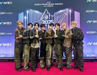 2관왕의 힘 그대로…아홉, 2025 KGMA 폭발적 무대→신인왕 존재감