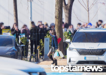 [HD포토] 레드벨벳 조이, 영하 5도 강추위에도 멈추지 않는 팬사랑 (동물농장 출근길)