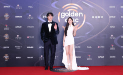 [HD포토] 성시경-문가영, '블랙&화이트 비주얼 MC 커플' (골든디스크어워즈 레드카펫)