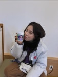 송지효, Global Mongji Fans 감사합니다…커피차 선물 앞에서 전한 감사