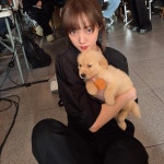 이성경 2화 보고 심쿵…촬영 현장서 강아지와 만남