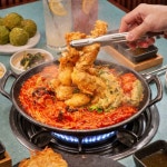생방송투데이 서울 성수동 맛집, 감자탕·매운뼈찜 & 곱창튀김아귀찜 & 모나카앙버터떡·두바이쫀득찰떡 식당 위치는? 옛것에 힙 더한 동네