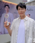 에녹, '광화문연가' 커피차 응원에 미소…월하로 무대 복귀 예고