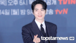 [숏클립] 오늘도 비주얼 열일! 이준혁 포토타임('로또 1등도 출근합니다' 제작발표회)