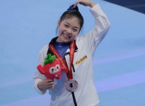 기계체조 황서현, 여자 평균대 금메달…무려 40년 만