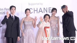 [TOP영상] 송일곤 감독·김혜자·박서경·최주은·문성현, 따뜻한 감동부터 풋풋한 설렘까지! 부산의 특별한 영화제(2026 부산국제영화제 레드카펫)