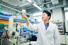 UNIST 김경택 교수팀, 3차원 고분자 다공 구조 구현