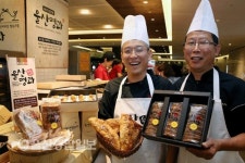 현대백화점, 울산 명물 12경 전병 업계 최초 소개