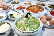 [명품울주 맛집멋집을 찾아라]지쳐있는 몸과 마음 위로해주는 건강식 금장생복집