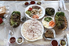 [명품울주 맛집멋집을 찾아라]자연산 회 저렴하고 푸짐하게 간절곶 회센터