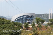 이색 동굴체험·5D고래영상관… 새로운 관광지로 부상