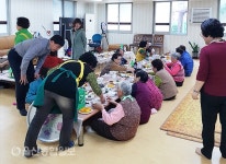 울산 남구 롯데캐슬골드아파트 부녀회, 17일 어르신 점심식사 대접