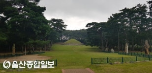 경주 괘릉의 원성왕릉