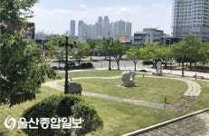 울산문화예술회관, 시민 휴식 공간 위한 ‘야외조각정원’ 조성