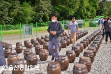 이선호 울주군수, 마을기업 장하다 옹기마을 방문