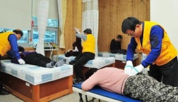 노인들 밝아지는 모습에 봉사 보람 느껴