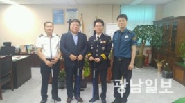 손보협회, 화순경찰서에 교통안전물품 전달