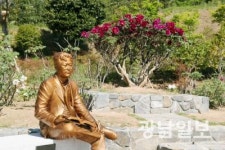 강진, 영랑문학제·세계모란페스티벌