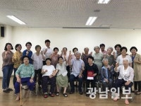 친절에 감사 주민이 장성보건소에 감사패 전달