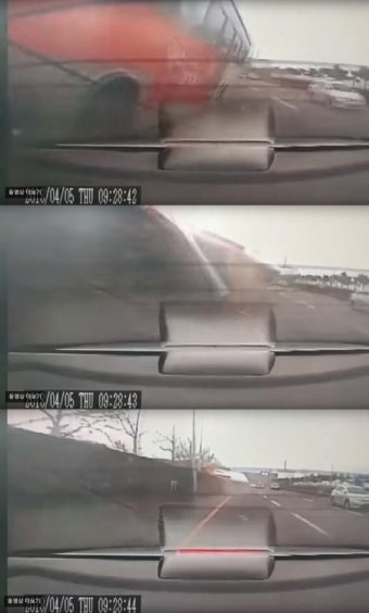 울산버스사고, 칼치기 차량 피하다 담벼락과 '쾅'…아찔한 상황 담긴 블랙박스 공개