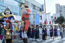 순천팔마예술제서 시민가장행렬 즐기세요