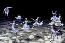 메타댄스프로젝트와 합창곡의 드라마틱한 만남