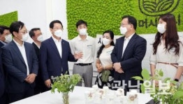 김부겸 총리 청년 농업인이 곧 농업의 미래