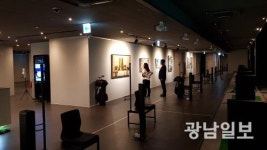 도심 번화가 스크린 골프장이 아트와 만났다