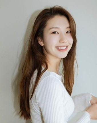 모델 김진경축구선수 김승규, 오는 6월 결혼
