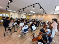 공주신월초, 아침을 여는 바이올린 큰 호응