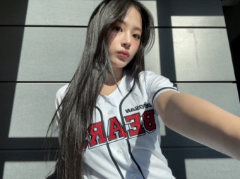 '두린이' 뉴진스 민지, 두산베어스 시구 화제