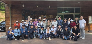 [사진뉴스] 계룡농업대학 교육생, 향적산 치유의 숲 찾아