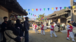 부여군 충화면, 충화 서동요 저잣거리 난장판 축제 수익금 기탁