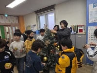 금산다락원, 연말연시 맞아 사랑호크마지역아동센터 방문