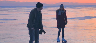 [관람가이드] 통통 튀는 피겨 로맨스 영화 <아이스>