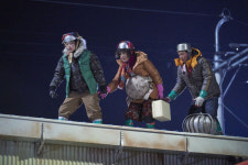 기묘한 가족- 결말까지 색다른 좀비 난동극