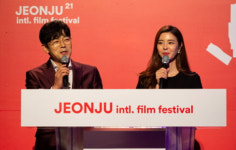 전주국제영화제 28일 개막, 안전 위해 온라인 진행