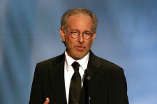 스티븐 스필버그 감독, 넷플릭스 전용 영화 만든다