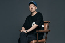 “응원하고 지지하는 누군가가 있다는 걸 잊지 않았으면” 넷플릭스 < D.P. 2 > 한준희 감독
