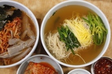 제이영푸드푸드포레스트국제성모일미반상;안동국시외 | [이야기가 있는 맛집(163)] 안동국시 이야기- 유교 문화 깃든 손님맛이 음식 대중 속으로