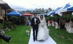 [집중취재-작은결혼식 열풍 ③] 셀프웨딩에 재활용 친환경 소품도 이용