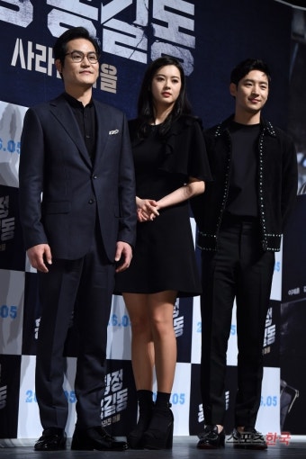 '탐정 홍길동' 김성균, 류준열 