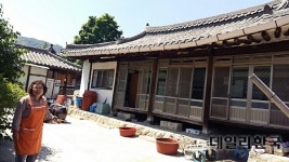 영화 곡성 황정민 굿판 촬영지, 함양군 병곡면 기독교신자 자택으로 확인