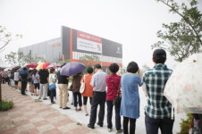 한화건설 ‘여수 웅천 꿈에그린’ 오피스텔 청약에 모델하우스 구름인파