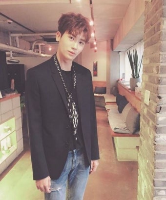 박형식 UAA와 전속계약, 네티즌들 