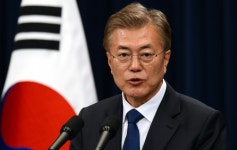  문재인 대통령 취임 첫날 개혁과 통합···소통하며 국정 운영 나서 